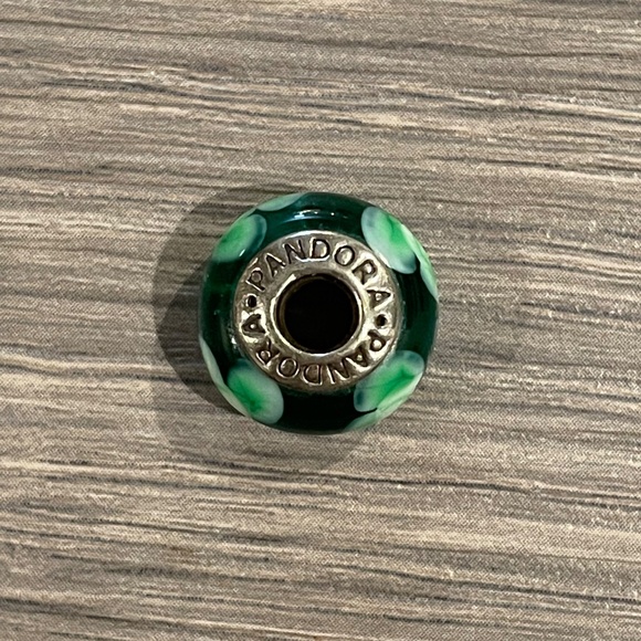 Authentic Retired Pandora Green Flower Murano Charm - Picture 2 of 3